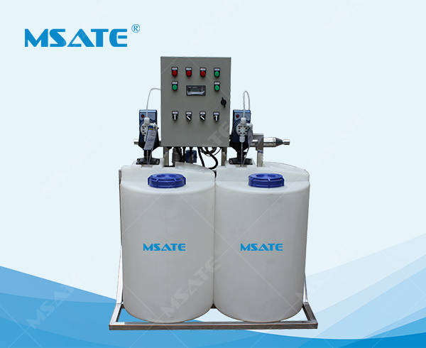 智能在线加药装置